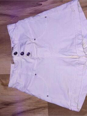 Stretchy High-Rise White Women’s Shorts with Button Front